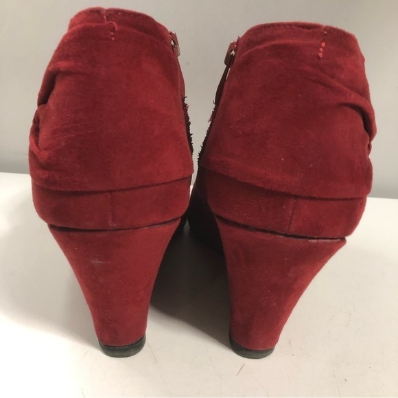 CL by Chinese Laundry Knot Wedge Ankle Bootie, size 10 - Picture 5 of 9